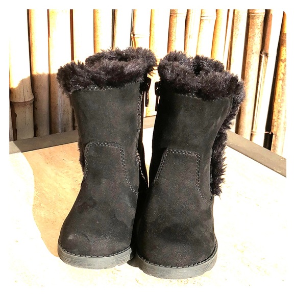 Kids Fashion Other - Girls Black Furry Faux Suede Zip Boots Size 6 EUC